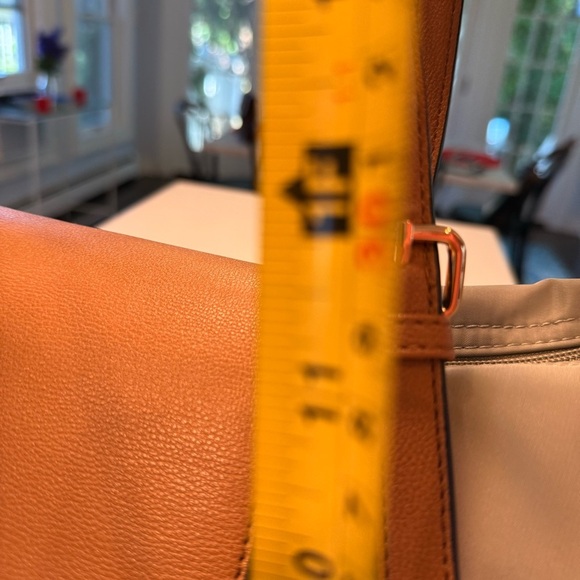 Seven Days Women's Tote/ Shoulder Bag gray W/ Tan Trim Zip Close NWT - Picture 12 of 14